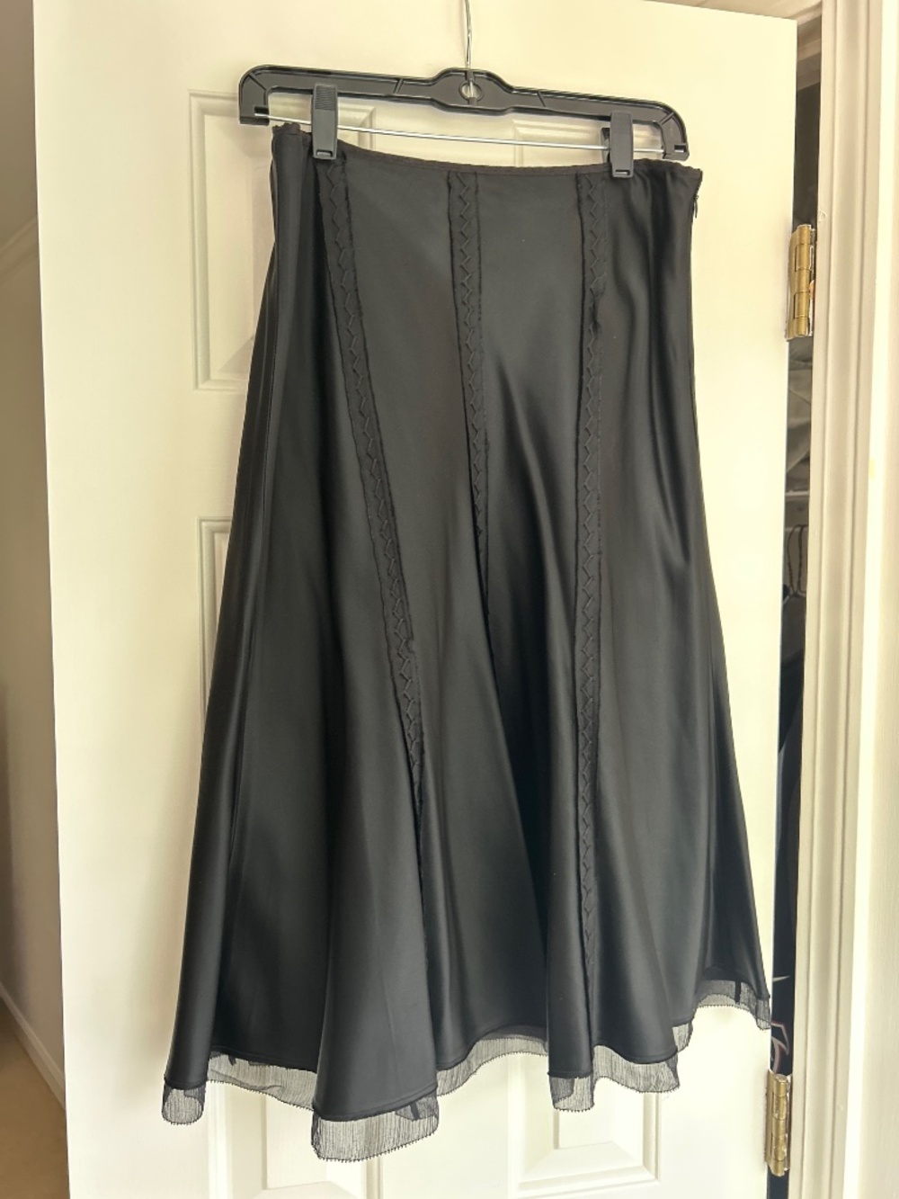 Elie Tahari, black satin party skirt, size 8, vintage